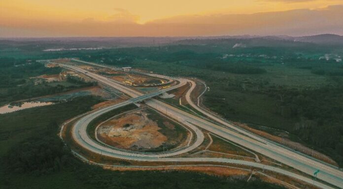 Presidential Order: 14 Trans Sumatra Toll Road Sections Must Be Completed by 2024