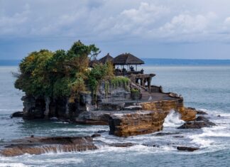 Tanah Lot Bali has been Opening for Domestic Tourism Tanah lot