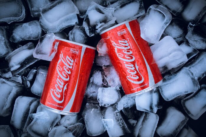 coca cola, soft drink