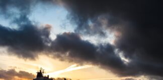 74 Migrants Dead in A Shipwreck in Libya ship