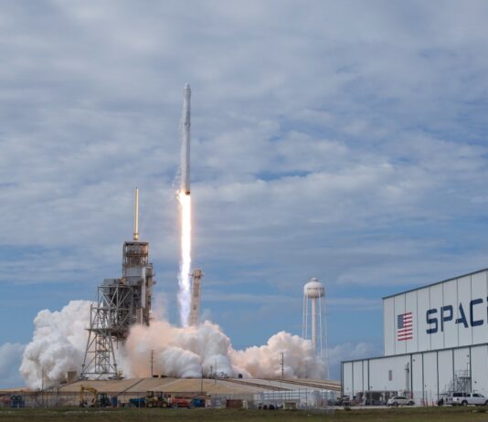 Indonesia Proposes to be a SpaceX Rocket Launch Location spaceX rocket launch