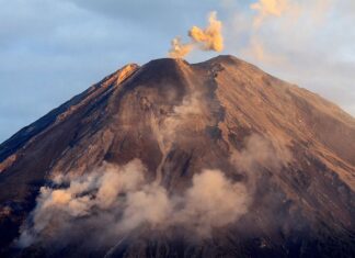 Mount Semeru Erupted mount semeru