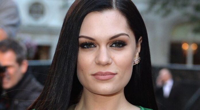 Jessie J Has Hearing Loss, Fans Give Encouragement Jessie J