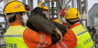 11 Trapped Chinese Miners Have Been Evacuated miner rescue
