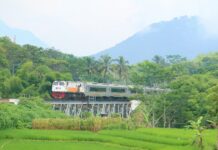 Long distance train to and from Jakarta return to normal