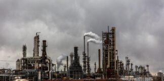 Here are Indonesia’s Efforts to Reach 1 Million Barrels Oil Target by 2030 Indonesia’s Efforts to Reach 1 Million Barrels Oil Target by 2030