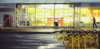 Giant Officially Closes in Indonesia Giant Officially Closes in Indonesia