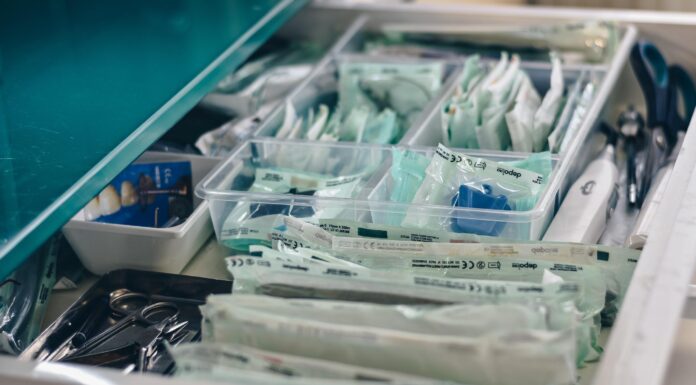 Indonesia Exports Syringes Needed by UNICEF and Ukraine Syringes