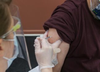 This is a Requirement for Foreigners to Take Part in the Vaccination Program Vaccination Program