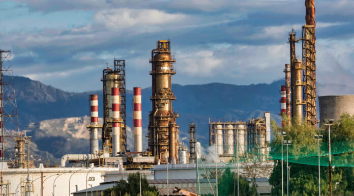 Oil Price Plunged Due to Omicron, New Covid-19 Variant oil price slumped