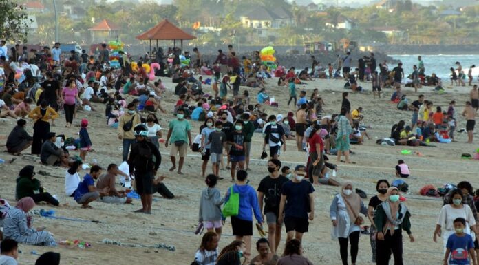 Bali’s Economy Grows Only 0.07 Percent, Tourism Sector Needs More Attention Sanur Beach, Bali