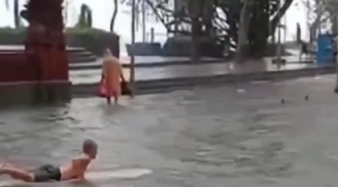 Flooding in Bali Got Foreigners Surfing on Kuta Beach Streets flooding in bali