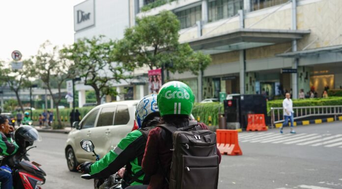 Online Ojek Rates Rise
