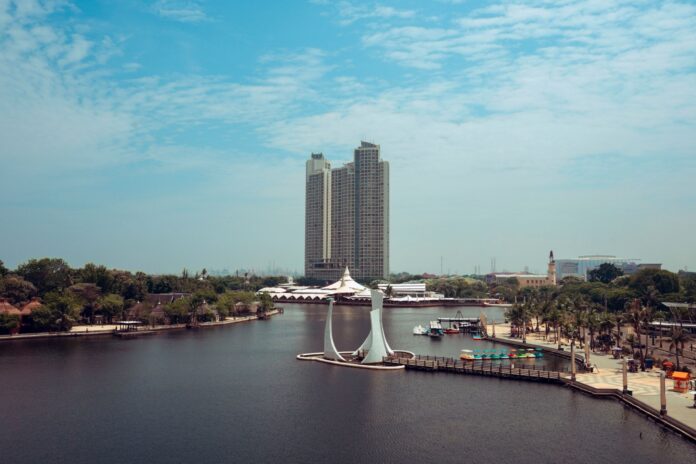 Ancol Opens Free Evening Access