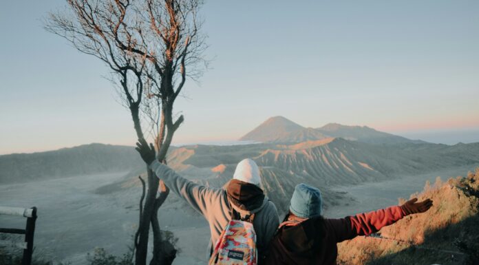 Thousands of Local and Foreign Tourists Flock to Bromo During Long Weekend Bromo as one of top choice tourism destination