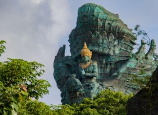 Indonesia Plans Bali Financial Center Inspired by Dubai Model Indonesia Plans Bali Financial Center Inspired by Dubai Model