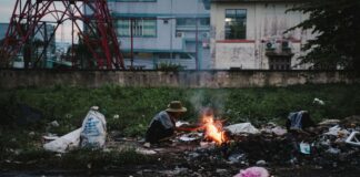 Think Twice Before Burning Trash in Jakarta, You Could Face a Rp500,000 Fine! Think Twice Before Burning Trash in Jakarta, You Could Face a Rp500,000 Fine!
