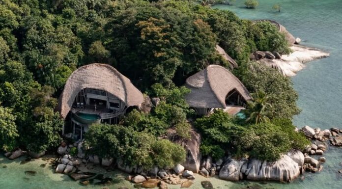 2 Indonesian Resorts Enter Asia’s Top 10 Luxury Hotels for 2026 2 Indonesian Resorts Enter Asia’s Top 10 Luxury Hotels for 2026