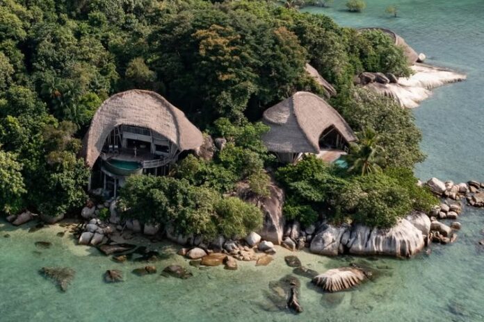 2 Indonesian Resorts Enter Asia’s Top 10 Luxury Hotels for 2026