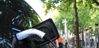 Indonesia Targets 200.000 Electric Vehicles in New Subsidy Program Indonesia Targets 200.000 Electric Vehicles in New Subsidy Program