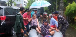 Tourist Takes Bali Flooding in Stride: “It Is What It Is” Tourist Takes Bali Flooding in Stride: “It Is What It Is”