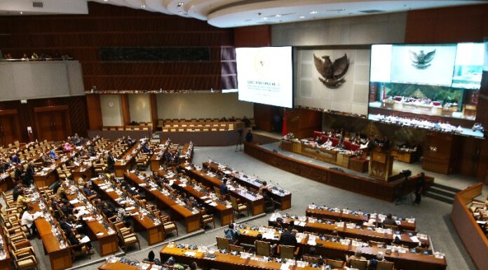 The House of Representatives Passes the Financial Omnibus Law