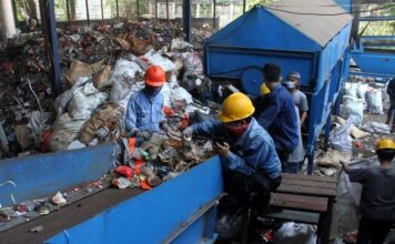 Indonesia to Require Plastic Producers to Fund Waste Management Through PRO Scheme Indonesia’s Waste Crisis Worsens, Plans Underway to Build Waste-to-Energy Plants