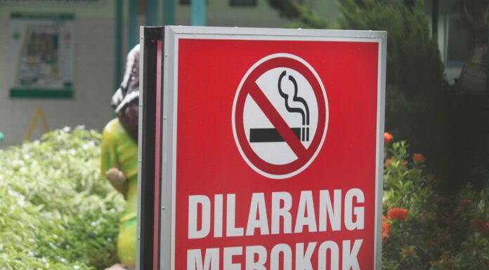 Indonesia Moves to Reduce Smokers with New Government Regulation on Health Indonesia Moves to Reduce Smokers with New Government Regulation on Health