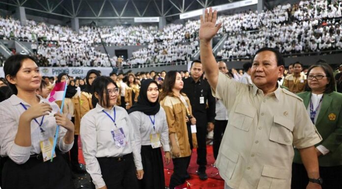 Minister of Defense Encourages Students to Shape Indonesia’s Radiant Future with Diligence and Discipline