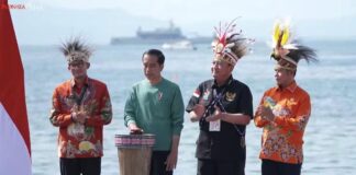 Inaugurating the Papua Street Carnival, Jokowi Highlights Significant Improvement in Papua’s Products