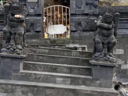Bali Coastal Erosion Worsens as Pura Rambut Siwi Faces Collapse Threat