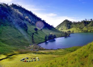 Semeru Reopens on April 24, 2026, Hiking Limited to Ranu Kumbolo Semeru Reopens on April 24, 2026, Hiking Limited to Ranu Kumbolo