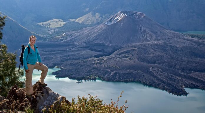 Three Foreign Hikers Blacklisted from Mount Rinjani for Five Years, Why? Three Foreign Hikers Blacklisted from Mount Rinjani for Five Years, Why?