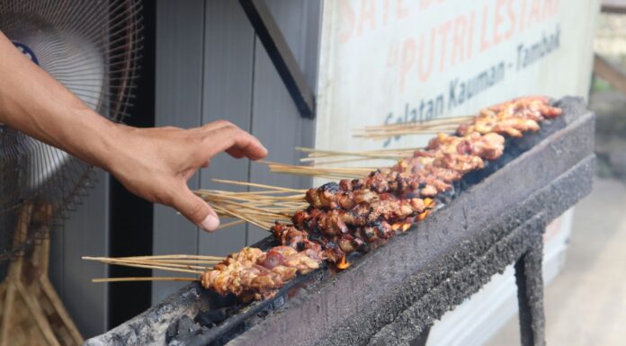 Unveiling Sate Jamu, The Controversial Yet Popular Extreme Dish from Solo Sate Jamu