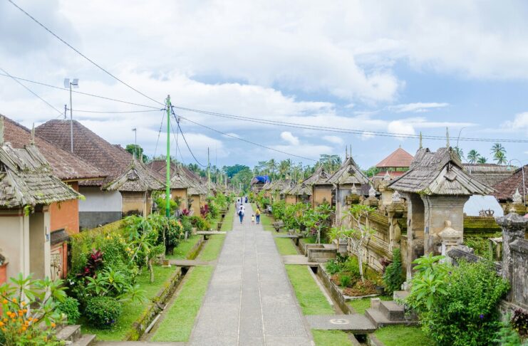 Tourists Flock to Penglipuran Village, Renowned as the Cleanest Village in the World