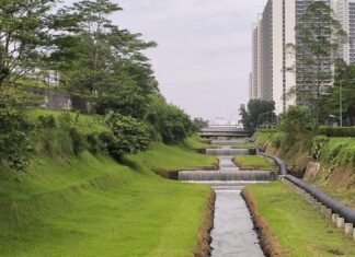 Serbaraja Toll Park, a Green Hidden Gem with a Small Waterfall in BSD Serbaraja Toll Park, a Green Hidden Gem with a Small Waterfall in BSD