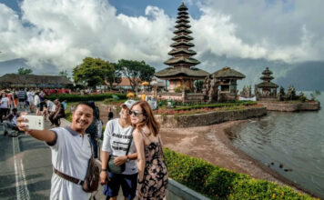 Indonesia Seeks Closer Tourism Cooperation to Attract More South Korean Travelers South Korean Travelers